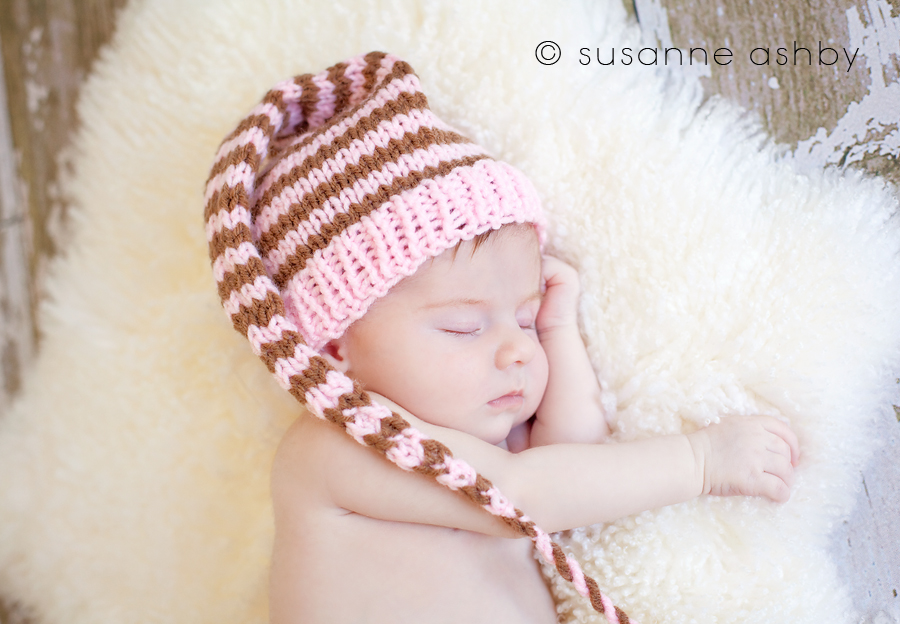 sacramento-newborn-photographer-pink-hat