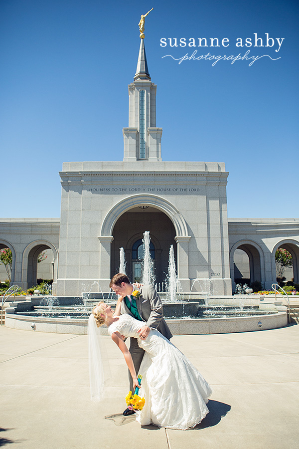 Wedding photography Sacramento Oakland temple