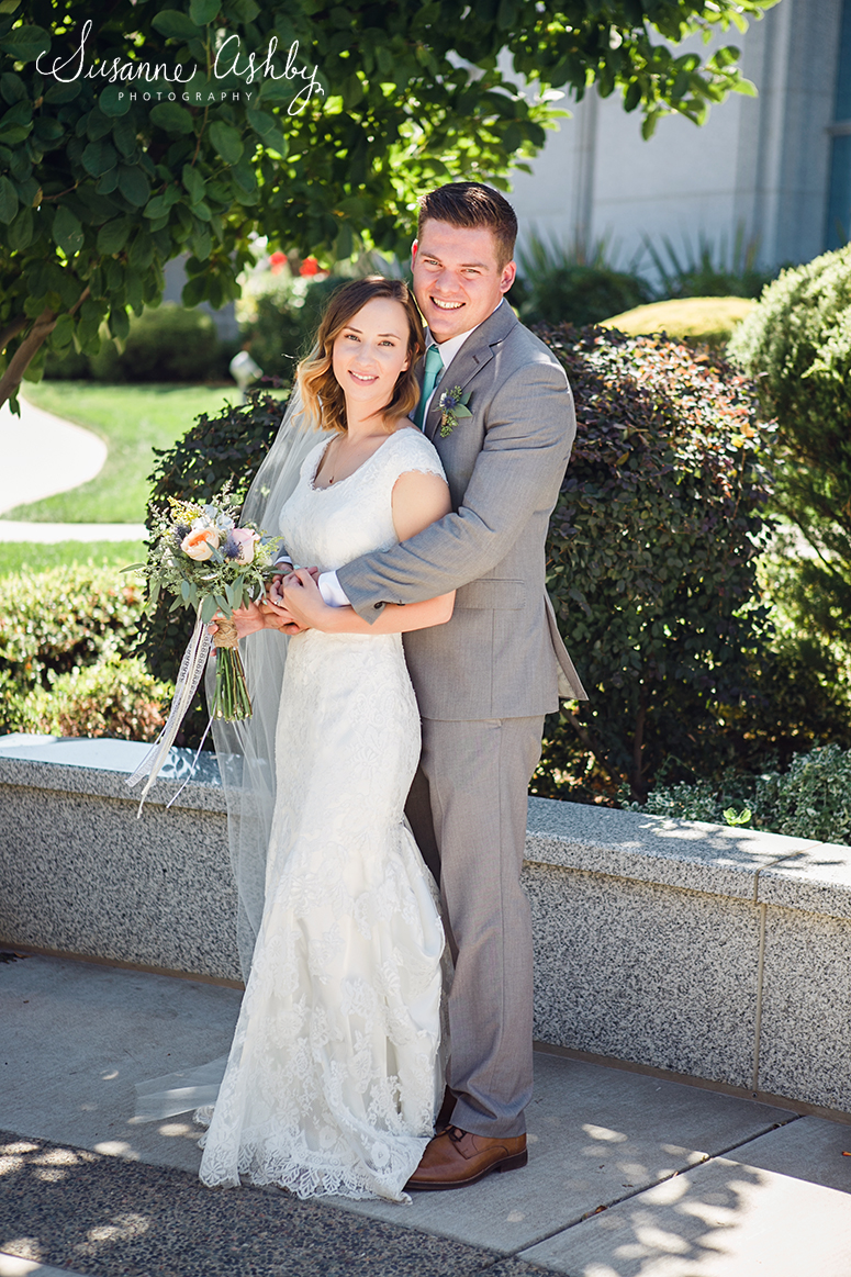 Sacramento LDS temple wedding photographer