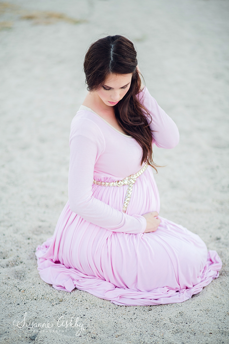 Sacramento maternity newborn photographer